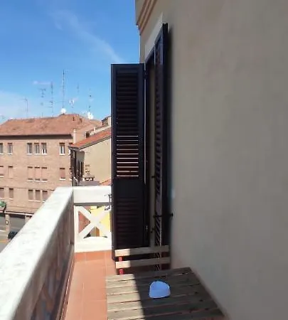 Dimora Al Saraceno Pensión Ferrara