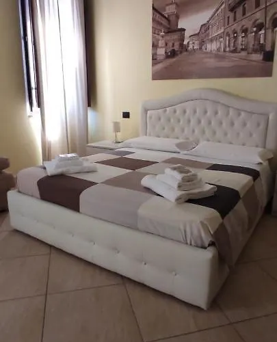 Dimora Al Saraceno 4* فيرّارا