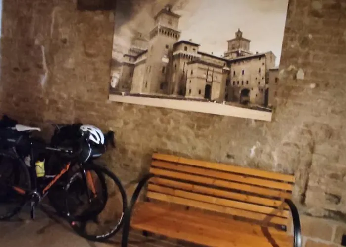 Dimora Al Saraceno فيرّارا