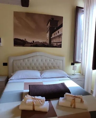 Dimora Al Saraceno 4* فيرّارا