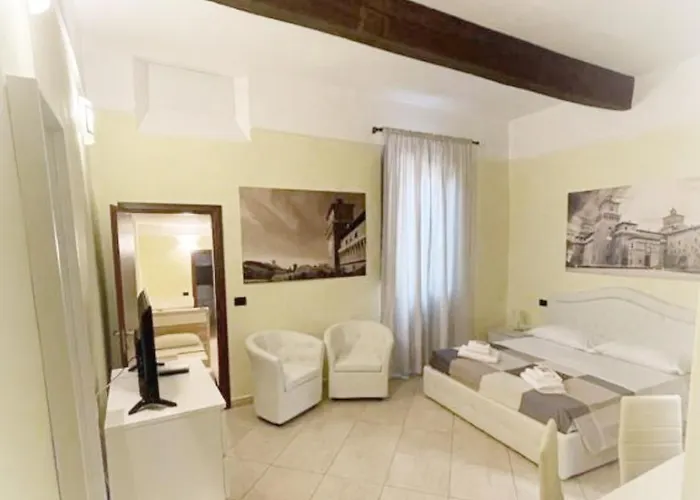 Dimora Al Saraceno بيت ضيافة فيرّارا