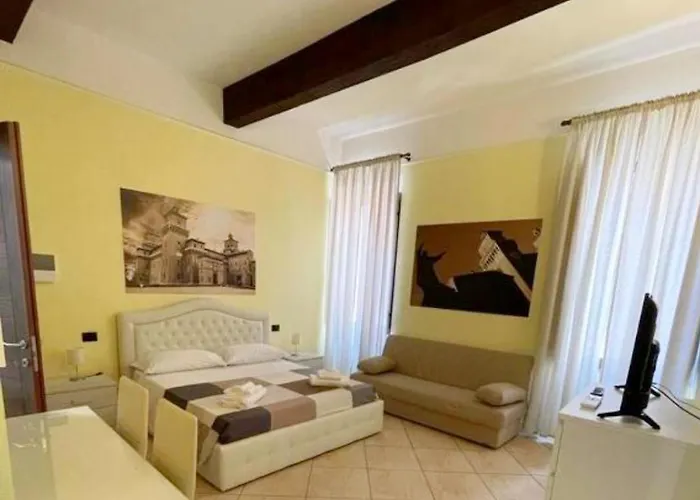 Dimora Al Saraceno بيت ضيافة